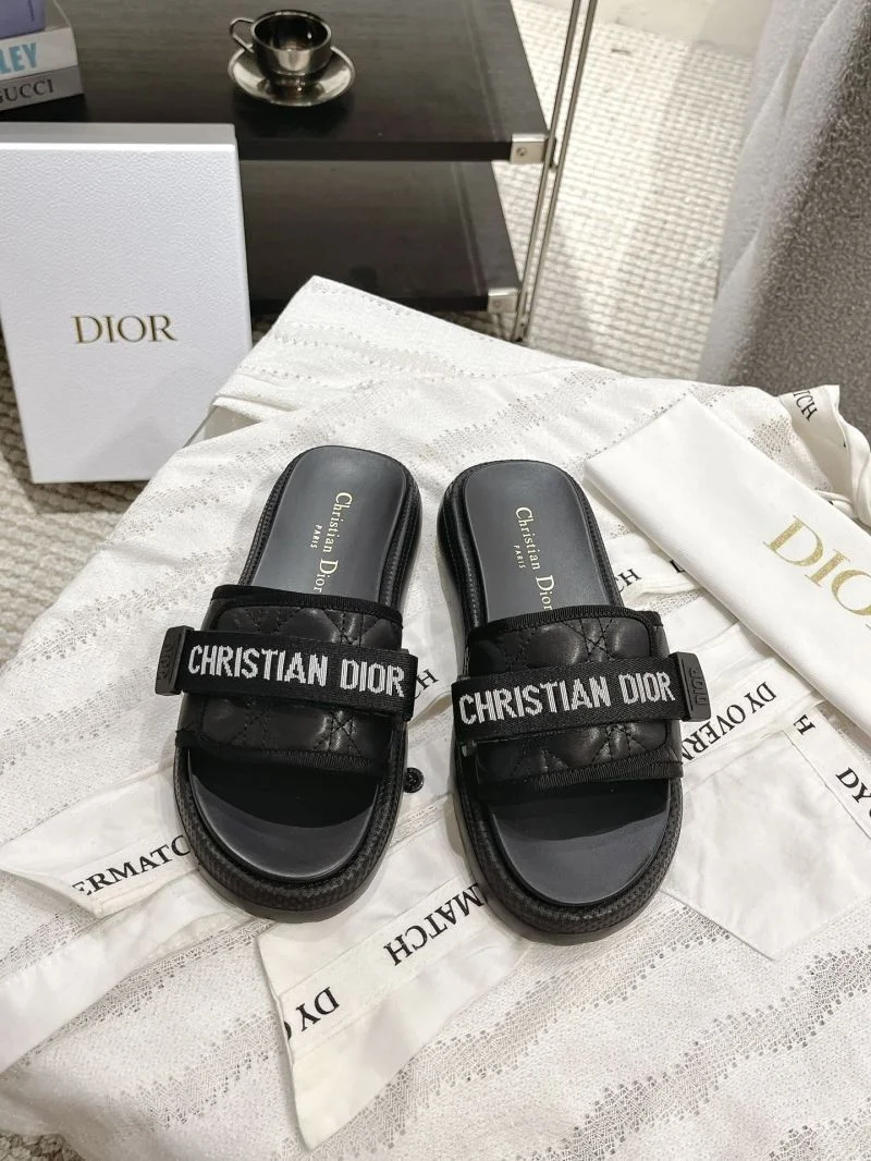Christian Dior Slippers Snug 20827