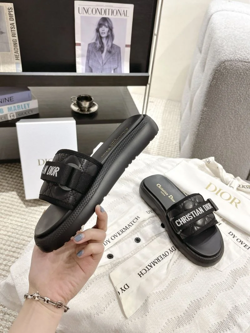 Christian Dior Slippers Snug 20827