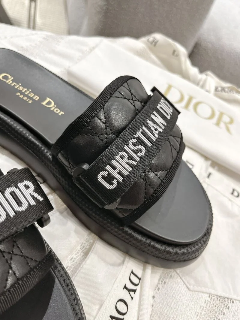 Christian Dior Slippers Snug 20827