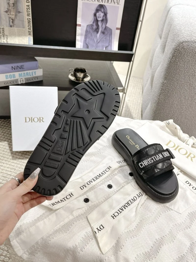Christian Dior Slippers Snug 20827