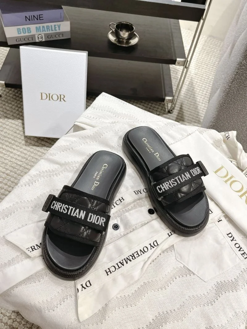 Christian Dior Slippers Snug 20827