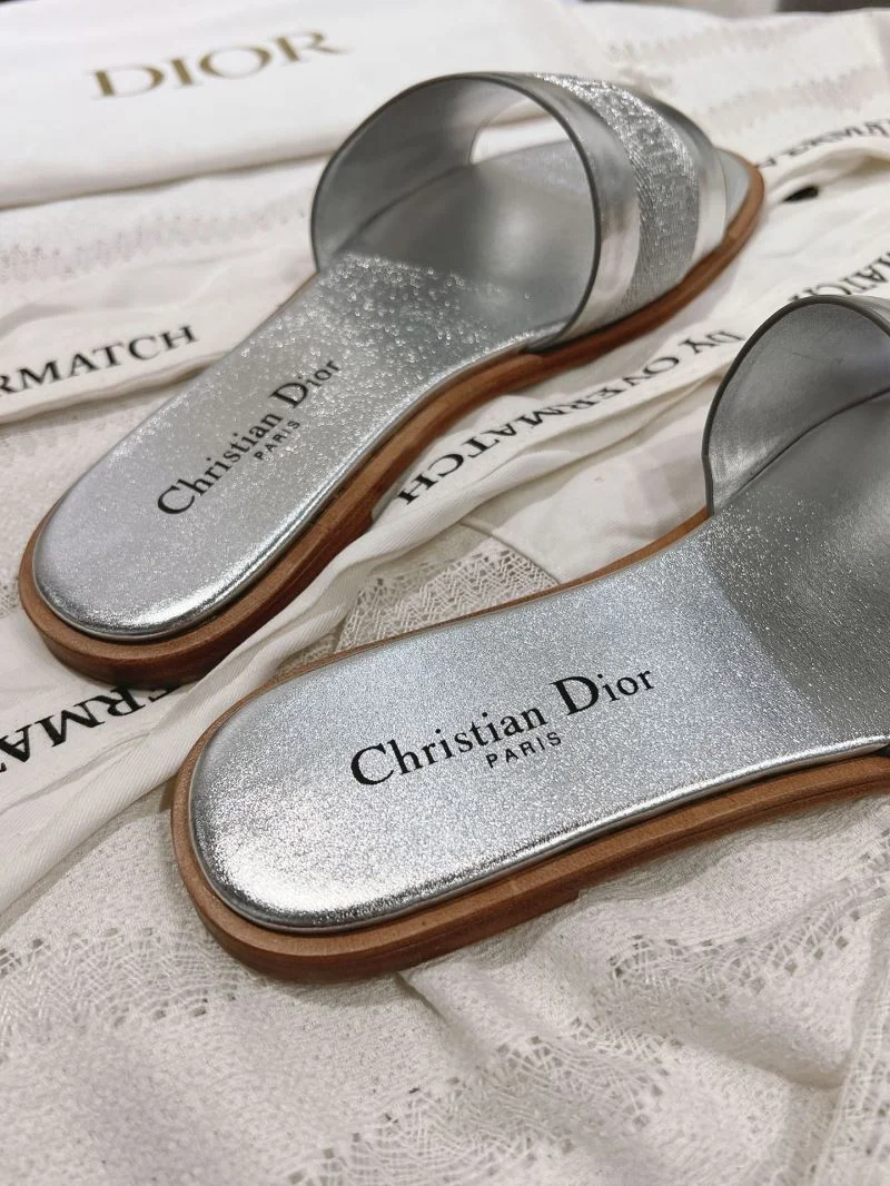Versatile Christian Dior Slippers 20815