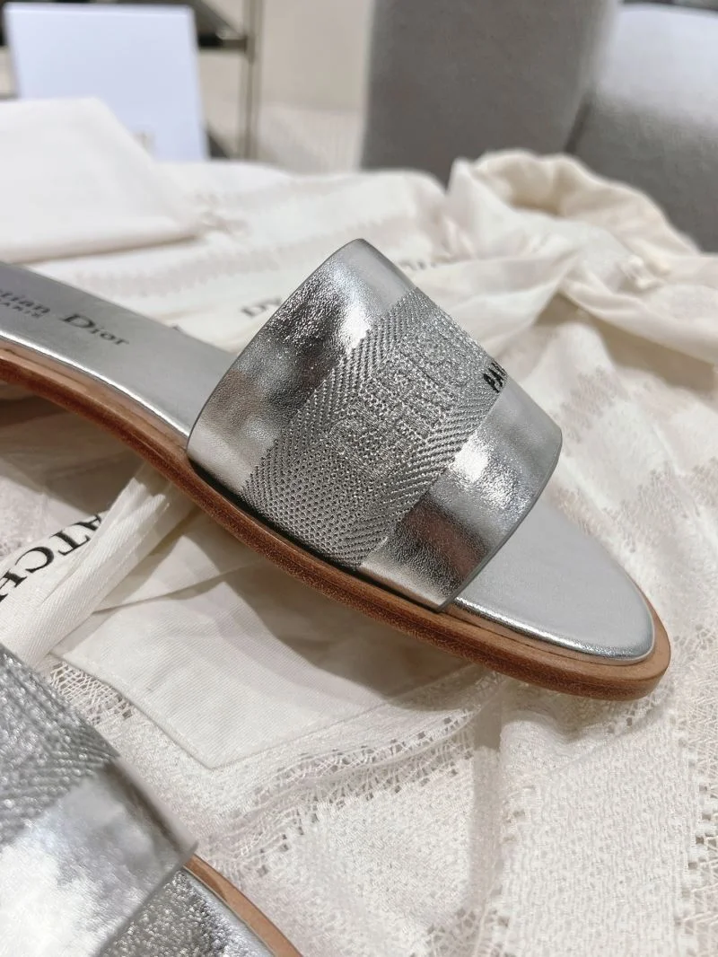 Versatile Christian Dior Slippers 20815