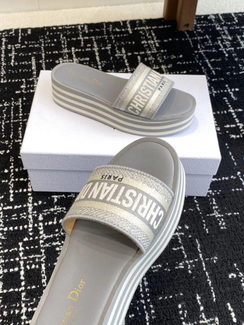 Reliable Christian Dior Slippers 20803