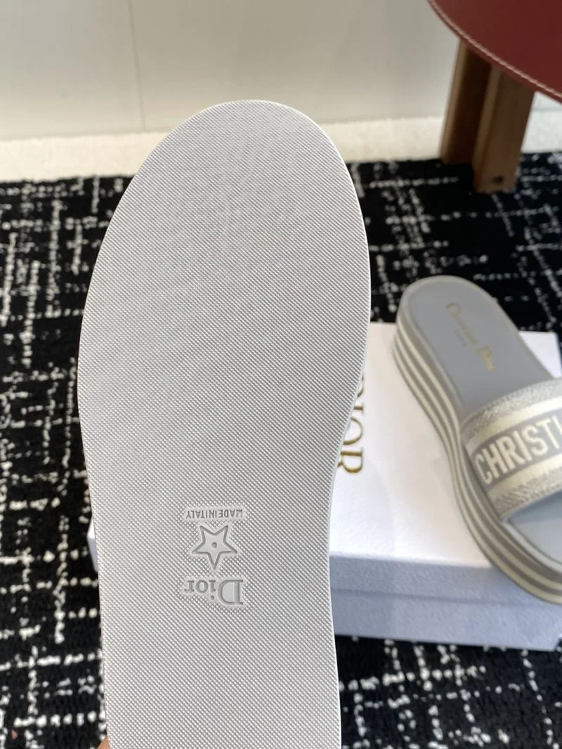 Reliable Christian Dior Slippers 20803