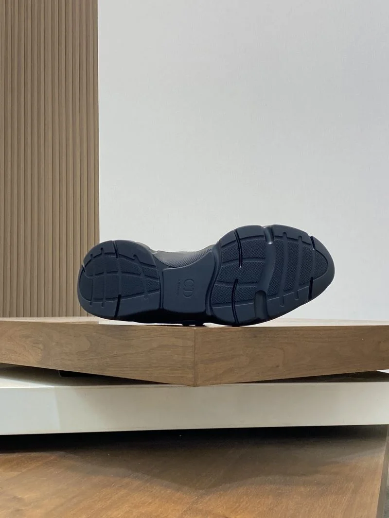 Unique Christian Dior Sneaker 20490