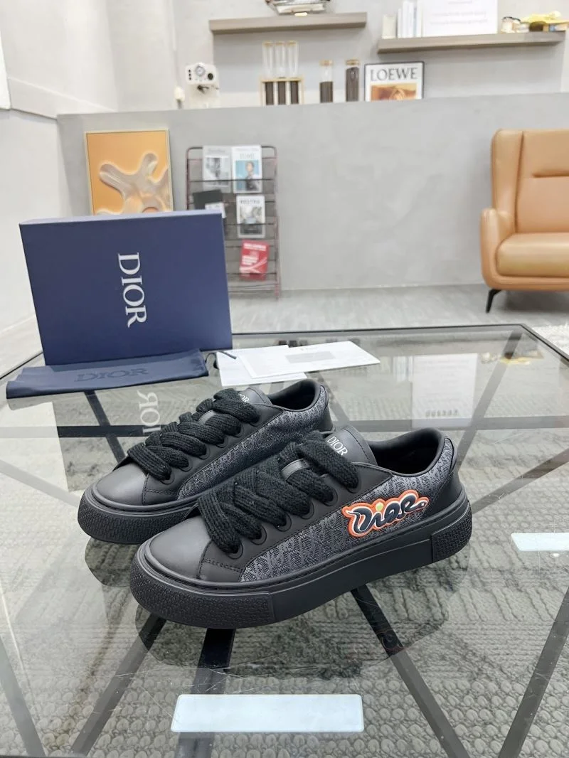 Stretchable Christian Dior Sneaker 20474