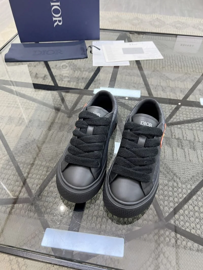 Stretchable Christian Dior Sneaker 20474