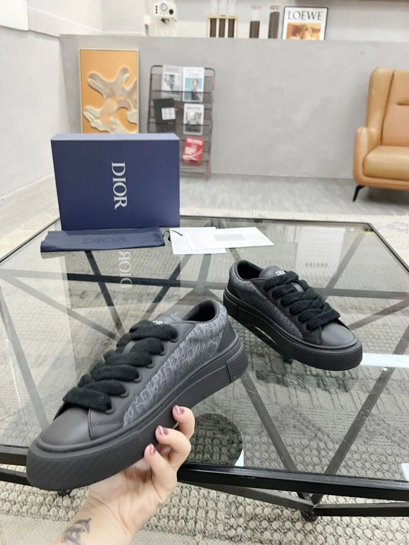 Stretchable Christian Dior Sneaker 20474