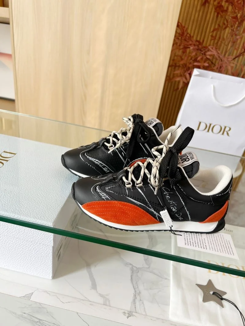 RelaxedFit Christian Dior Sneaker 20475