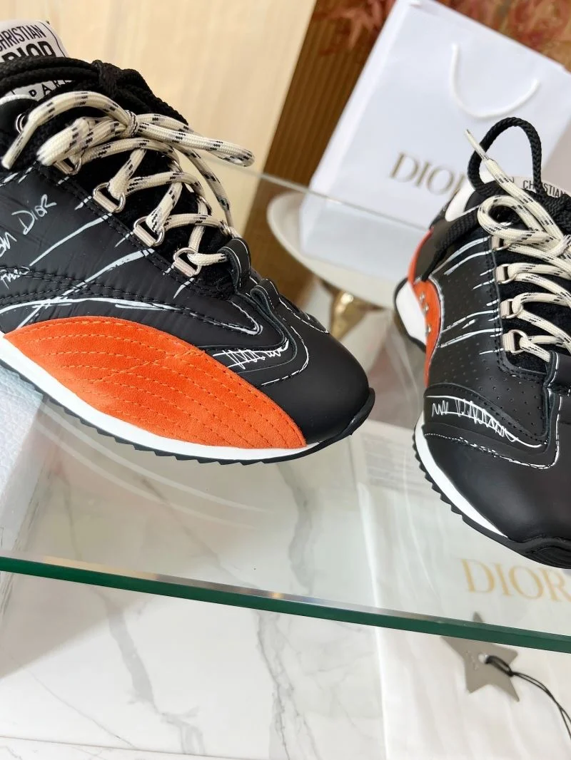 RelaxedFit Christian Dior Sneaker 20475