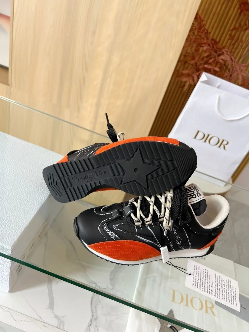 RelaxedFit Christian Dior Sneaker 20475