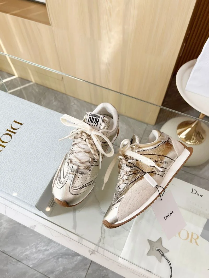 WellDesigned Christian Dior Sneaker 20468