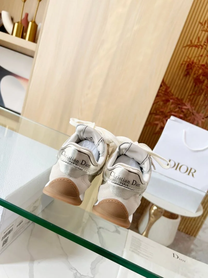 WellDesigned Christian Dior Sneaker 20468