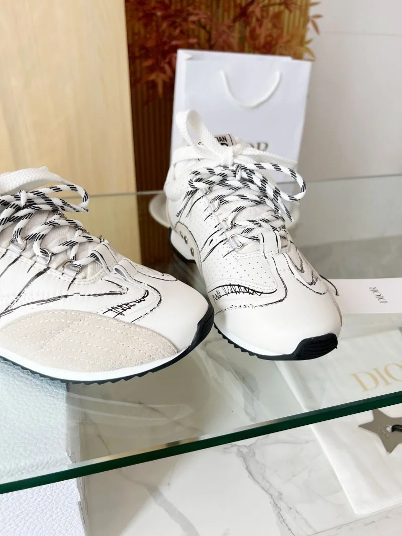 Tailored Christian Dior Sneaker 20461
