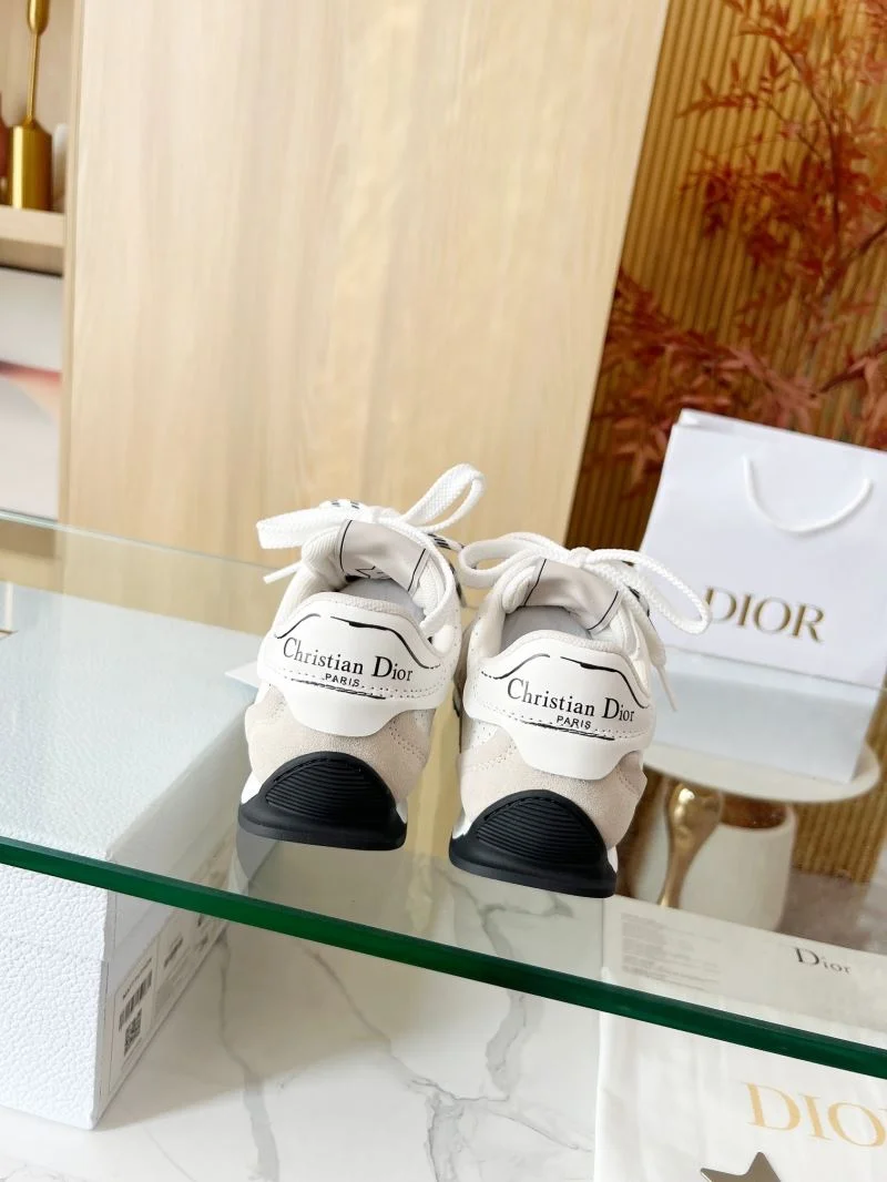 Tailored Christian Dior Sneaker 20461