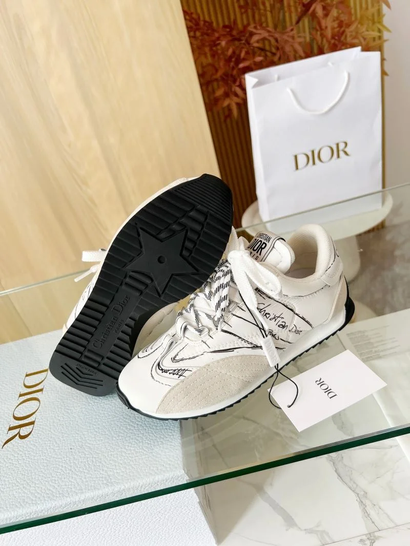Tailored Christian Dior Sneaker 20461