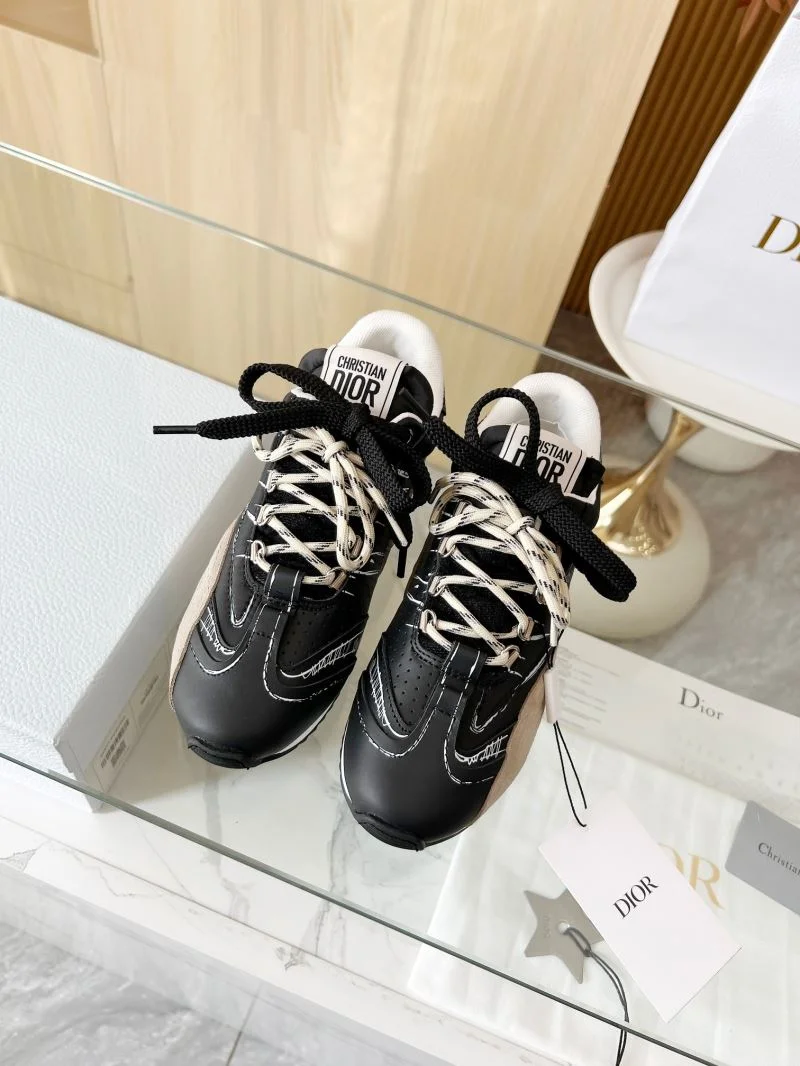 Functional Christian Dior Sneaker 20460
