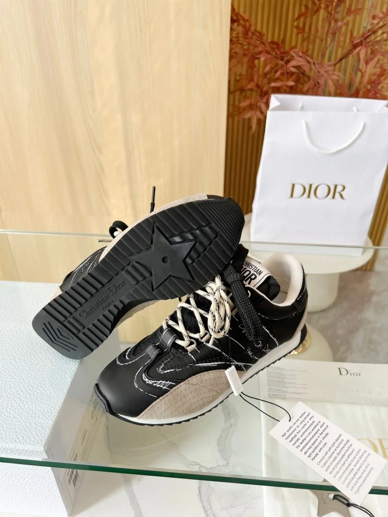Functional Christian Dior Sneaker 20460
