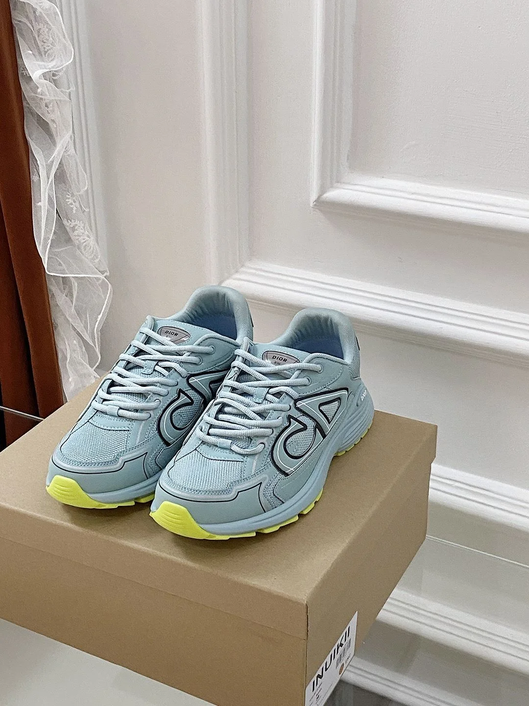 Christian Dior Sneaker Sophisticated 21104