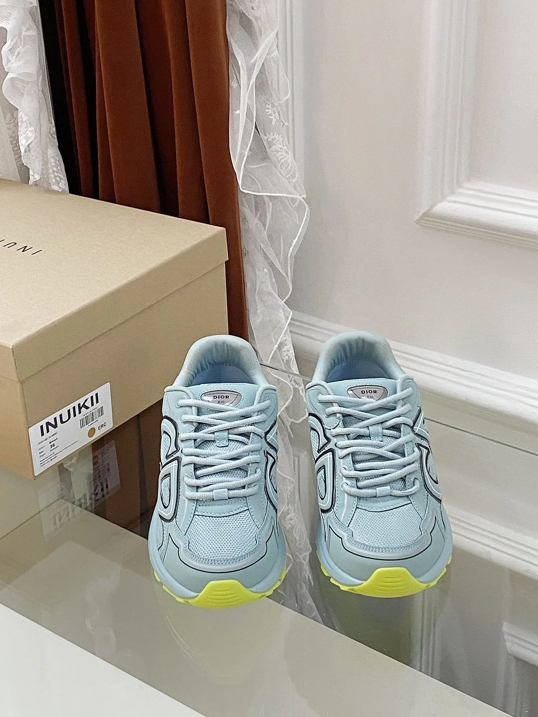 Christian Dior Sneaker Sophisticated 21104