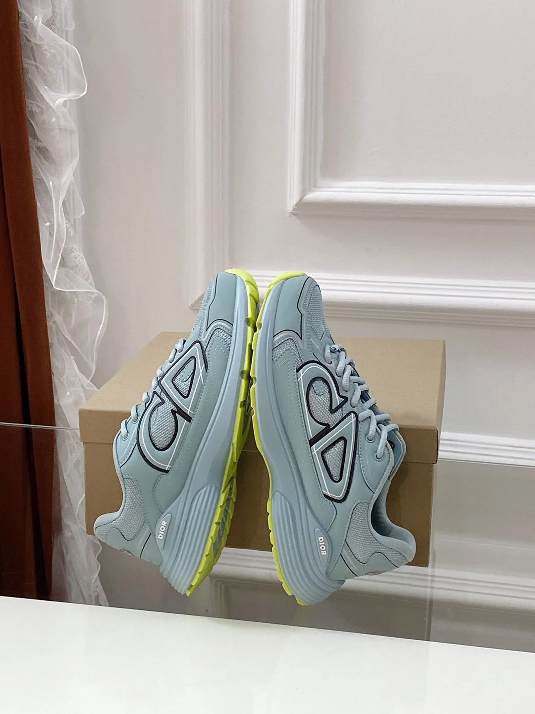 Christian Dior Sneaker Sophisticated 21104