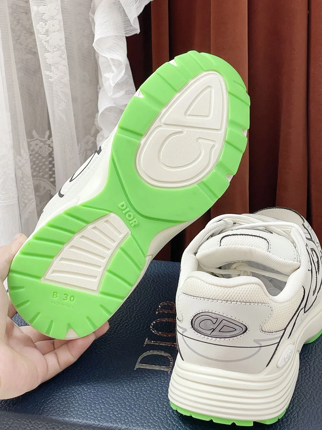 Affordable Christian Dior Sneaker 21100