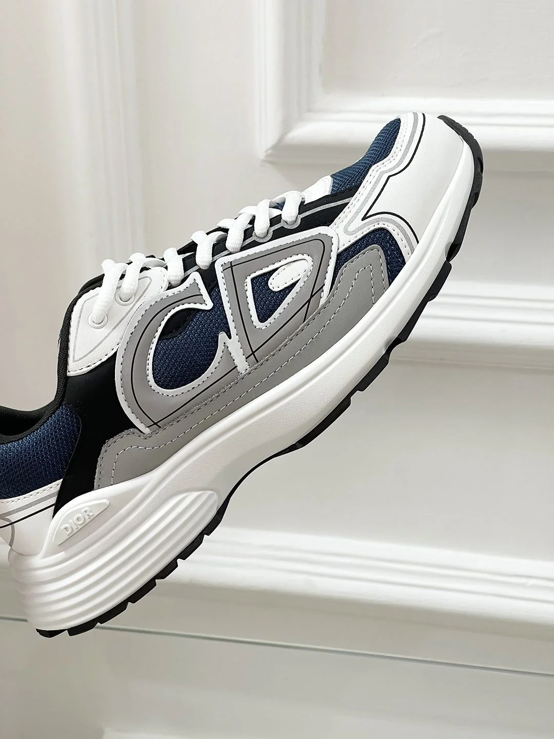 Sustainable Christian Dior Sneaker 21105