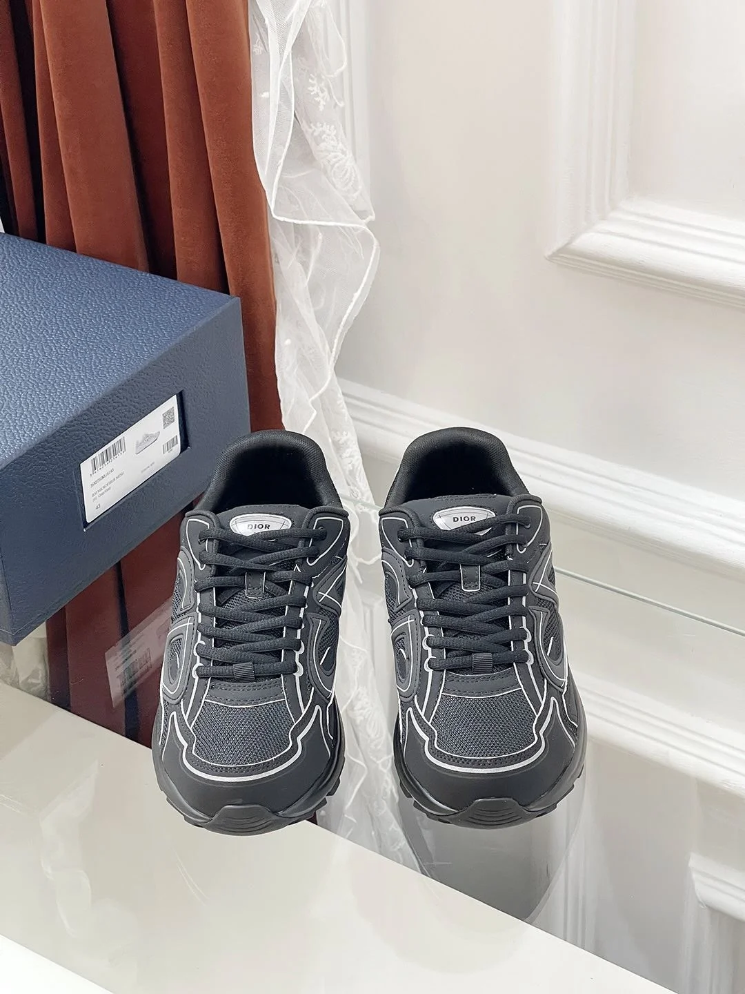 Youthful Christian Dior Sneaker 21098