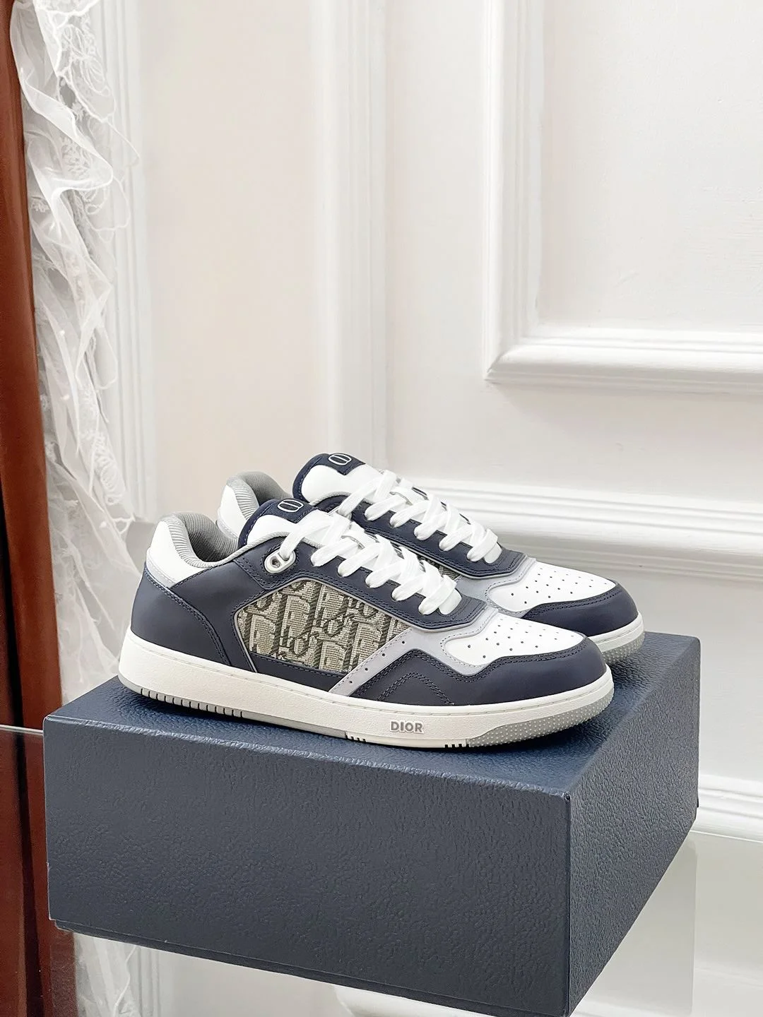 Compact Christian Dior Sneaker 21083