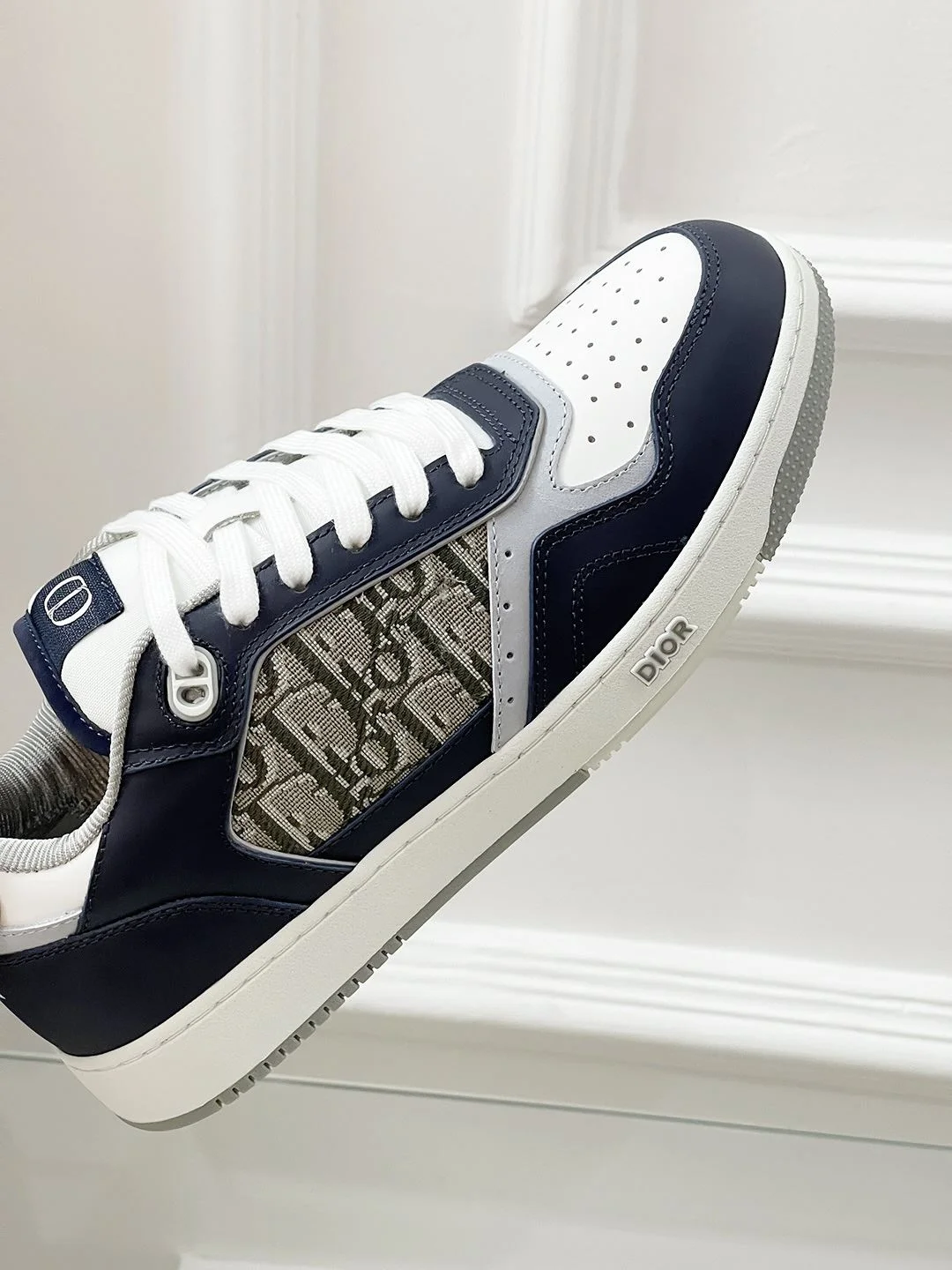 Compact Christian Dior Sneaker 21083