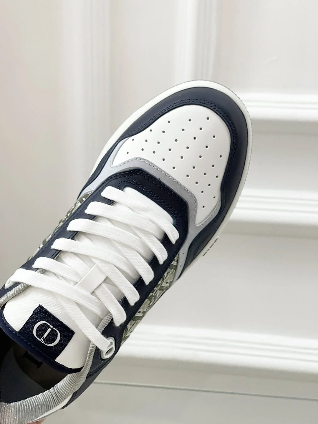 Compact Christian Dior Sneaker 21083