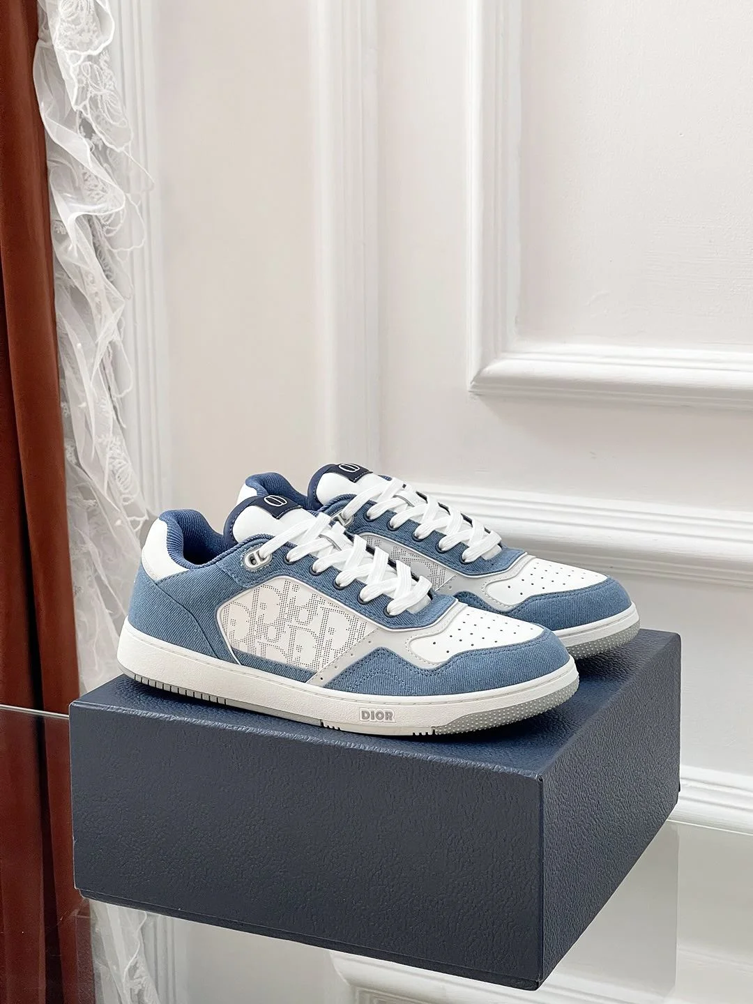 Tailored Christian Dior Sneaker 21089