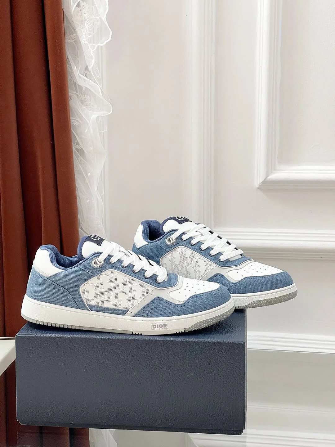 Tailored Christian Dior Sneaker 21089