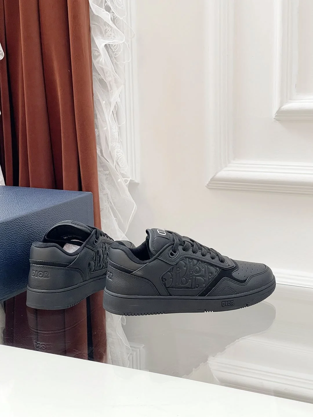 Supportive Christian Dior Sneaker 21078