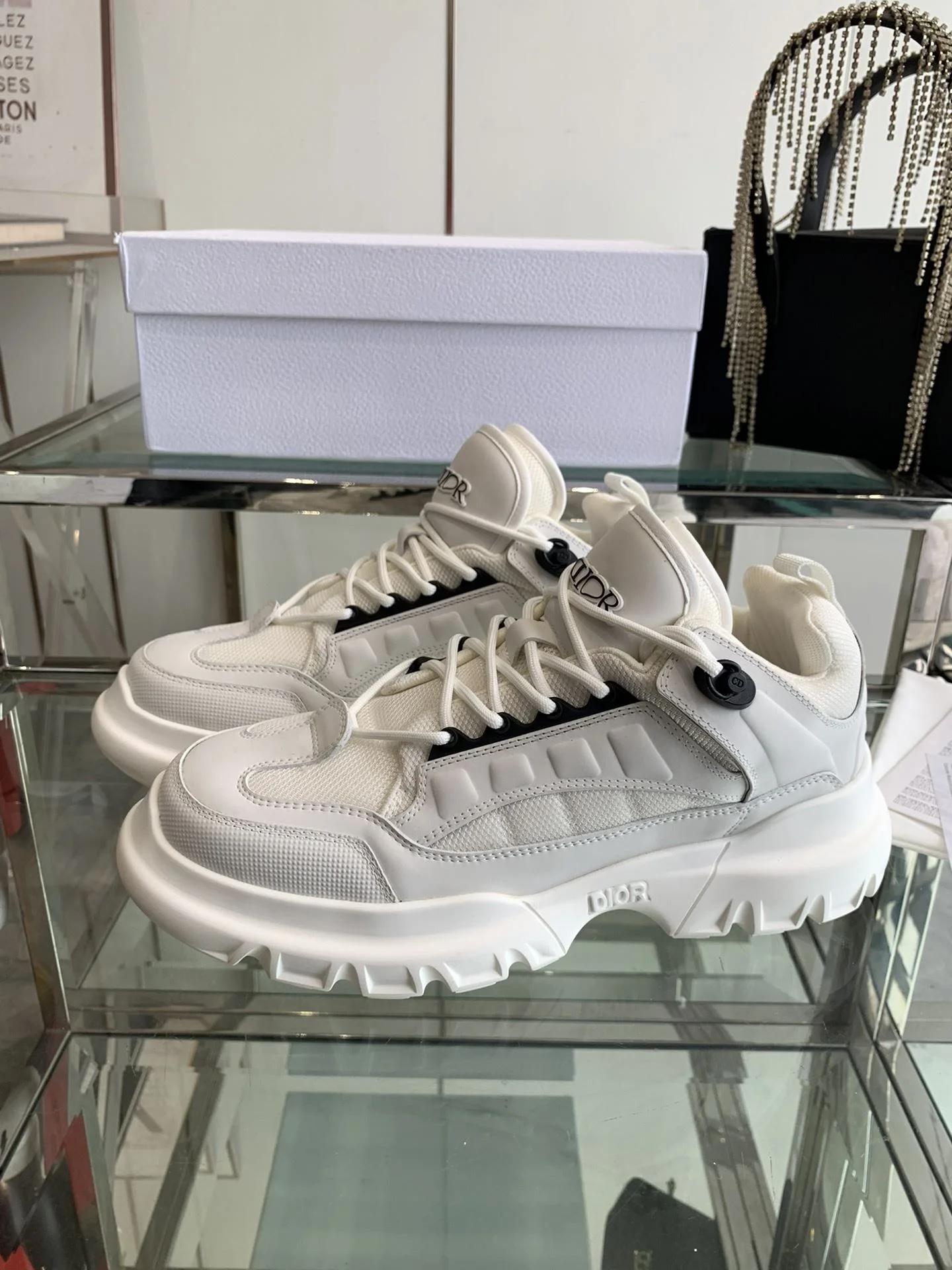 Comfortable Christian Dior Sneaker 21087