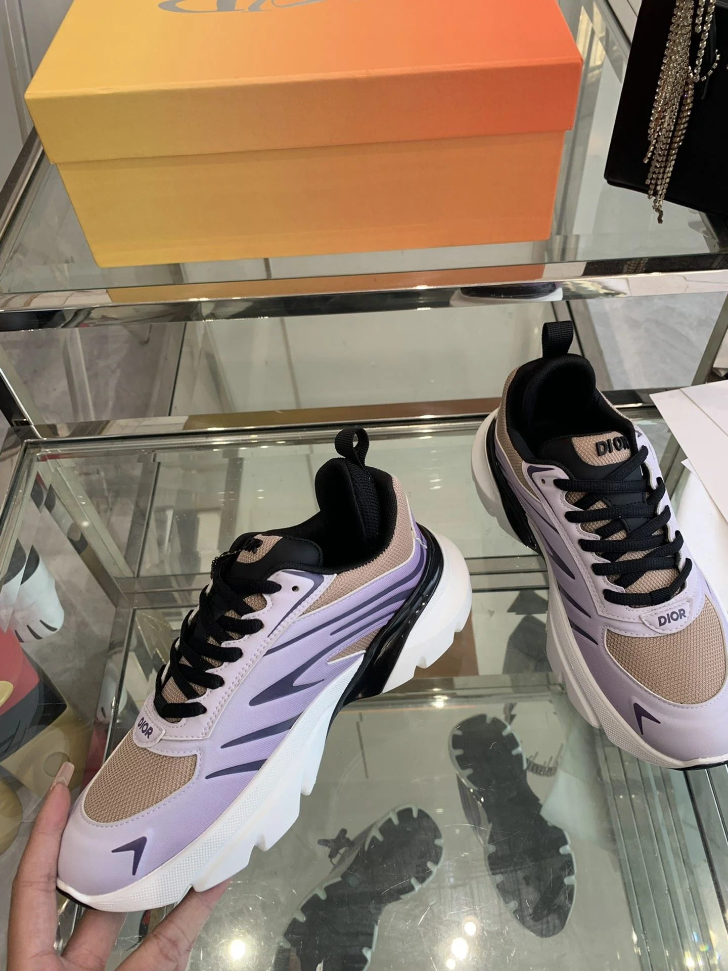 Christian Dior Sneaker Elegant 21069