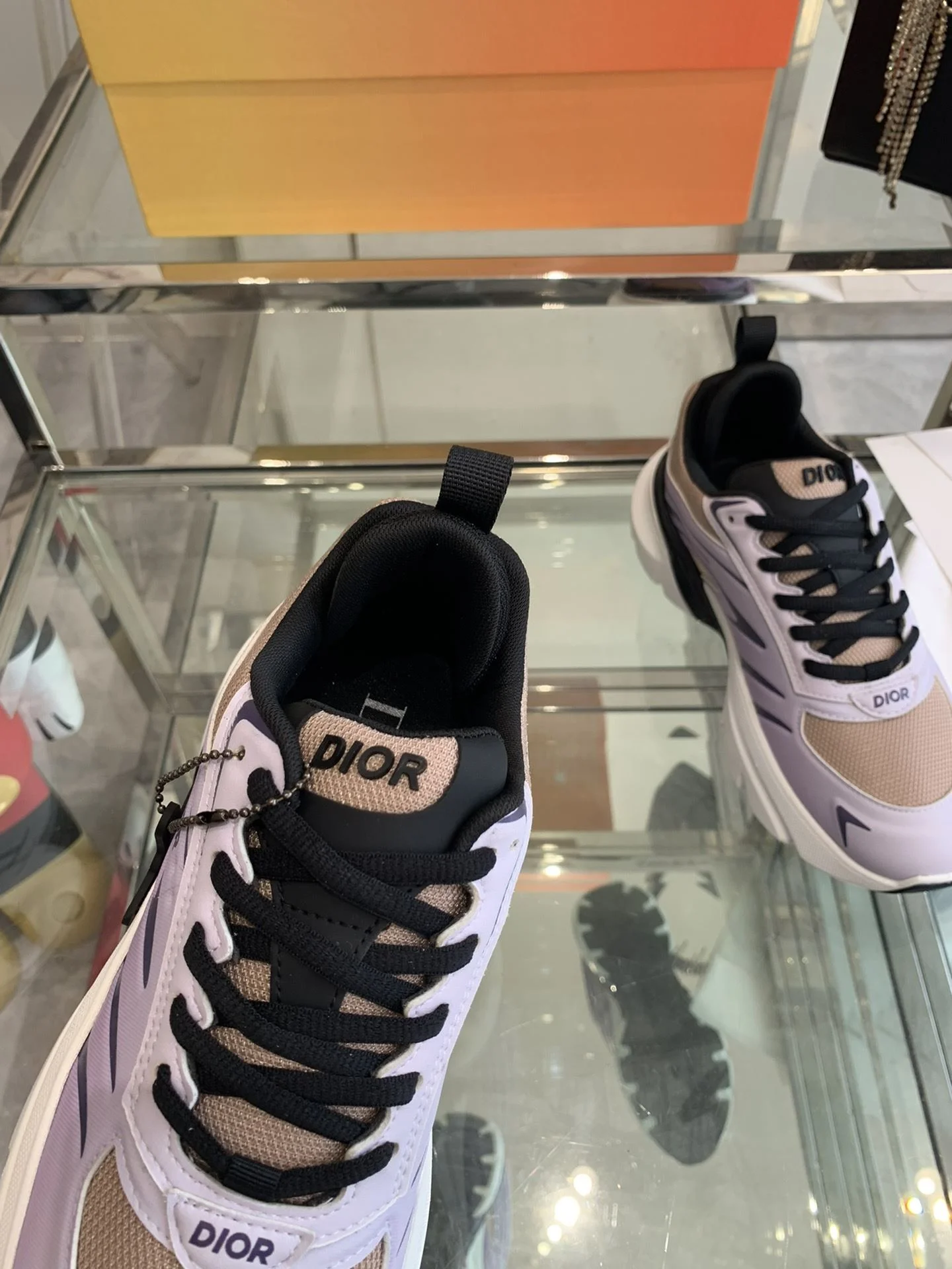 Christian Dior Sneaker Elegant 21069