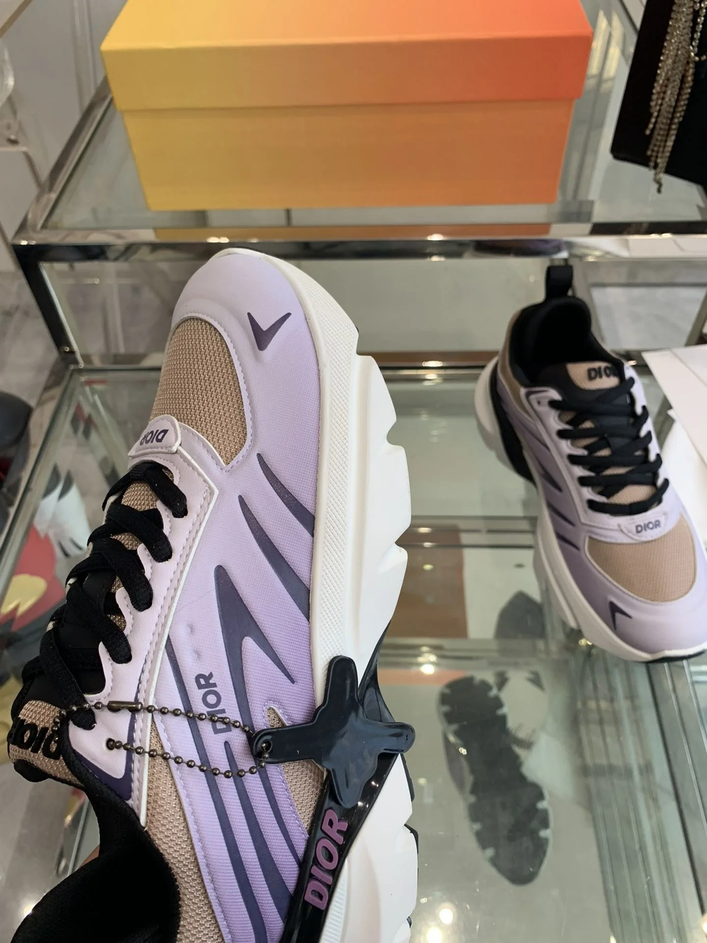 Christian Dior Sneaker Elegant 21069