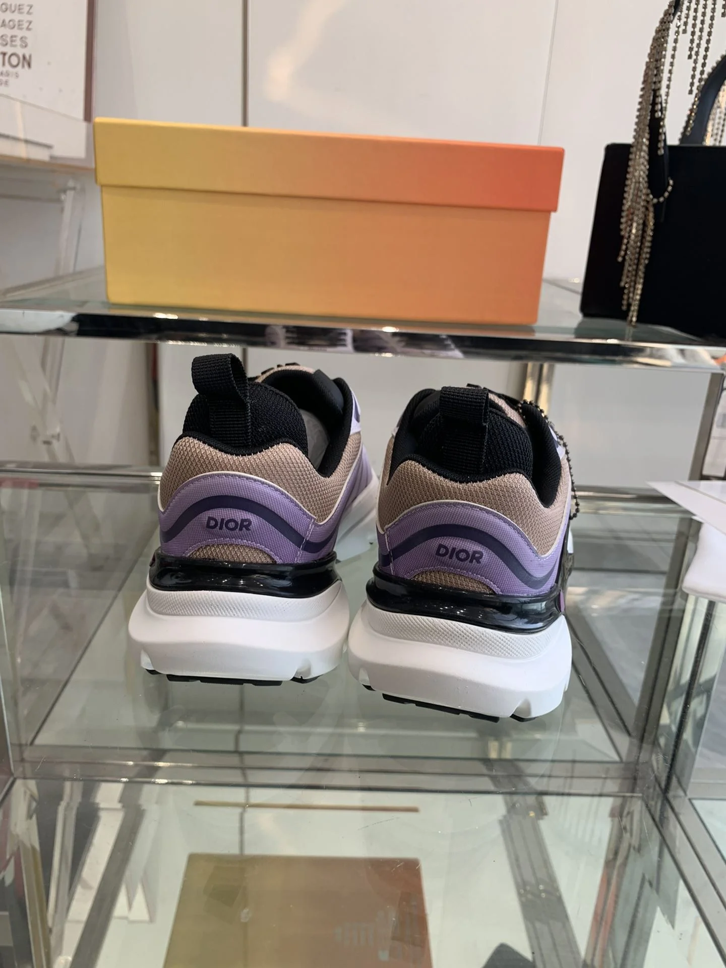 Christian Dior Sneaker Elegant 21069