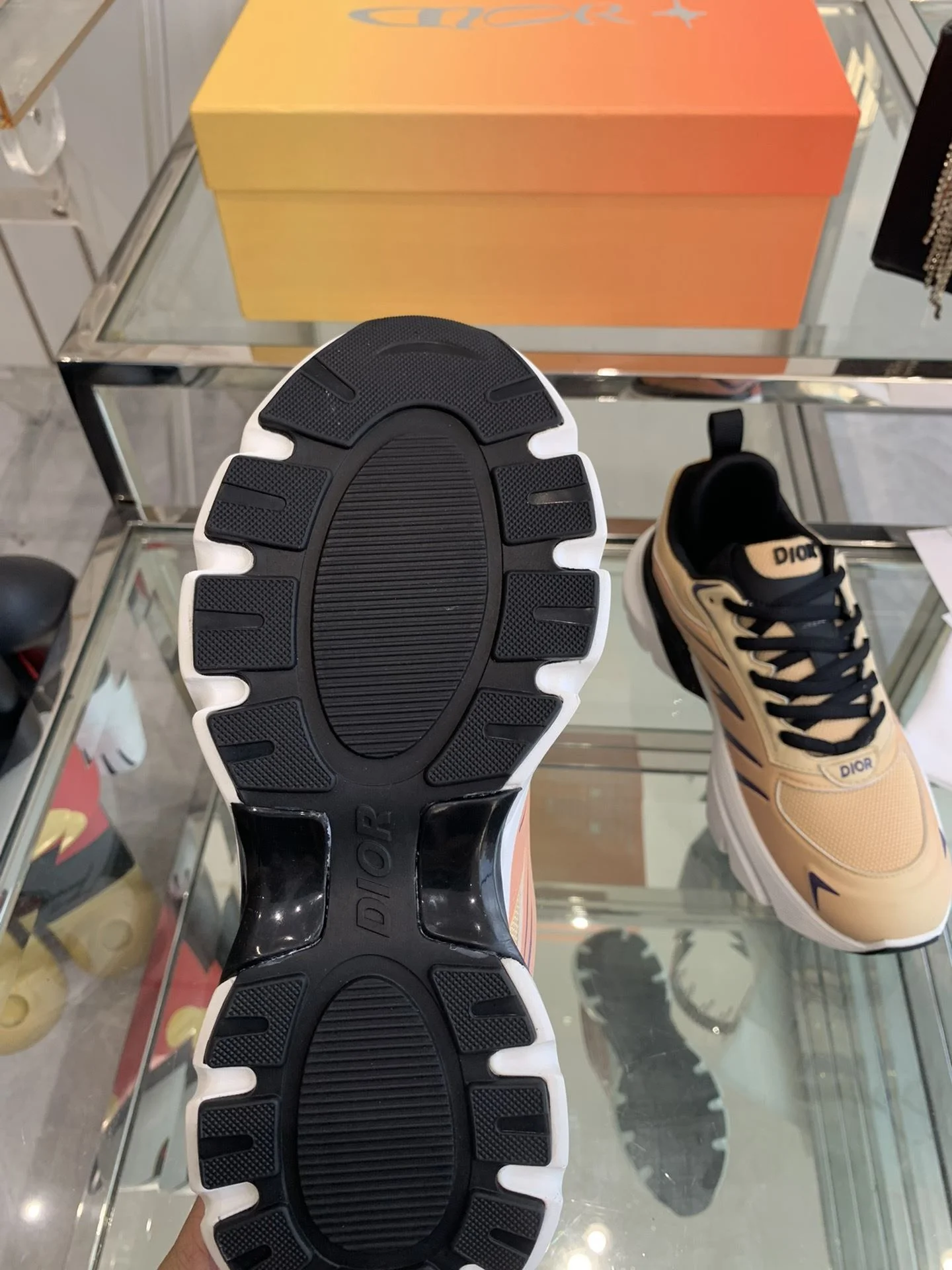 Christian Dior Sneaker Compact 21070