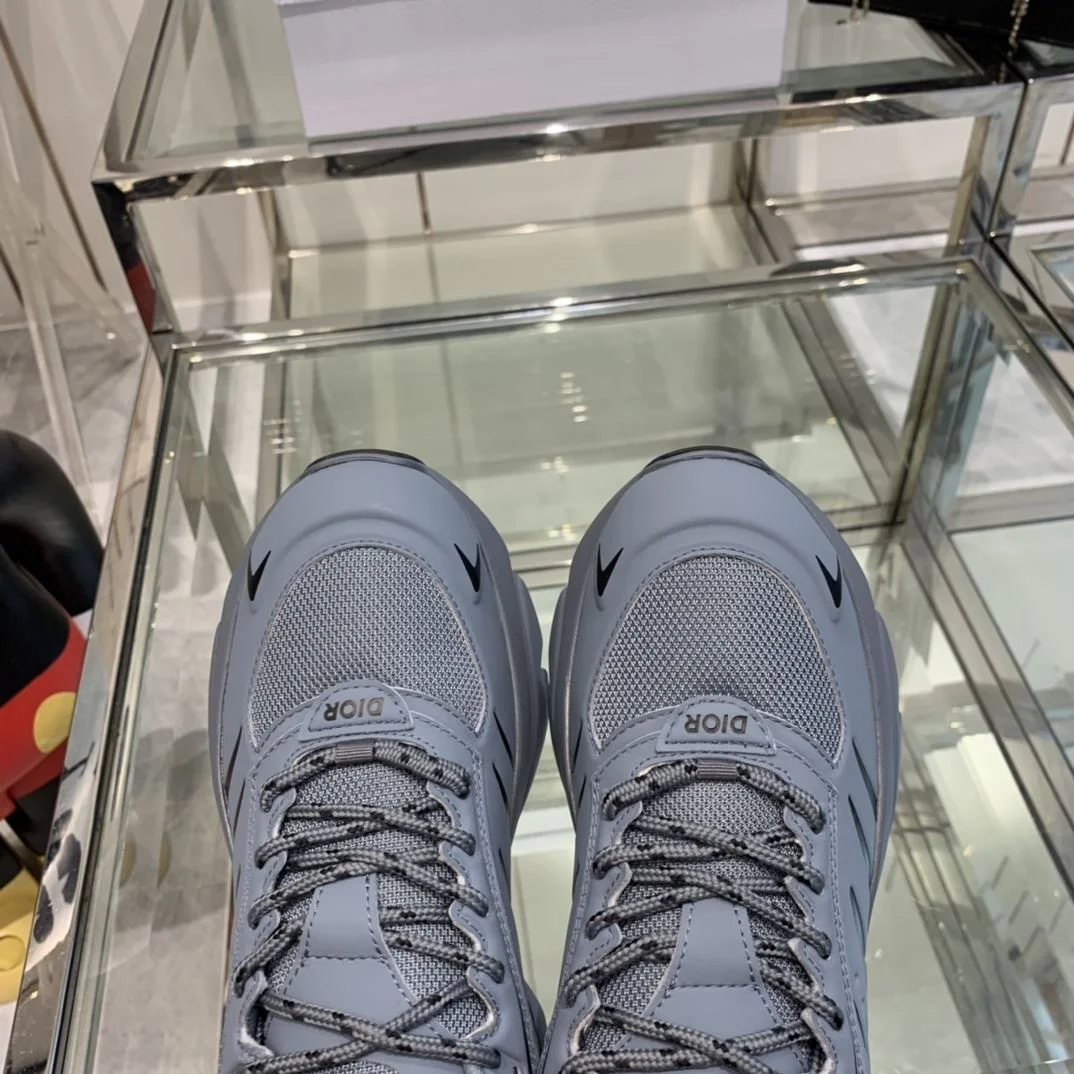 Christian Dior Sneaker Stretchable 21065