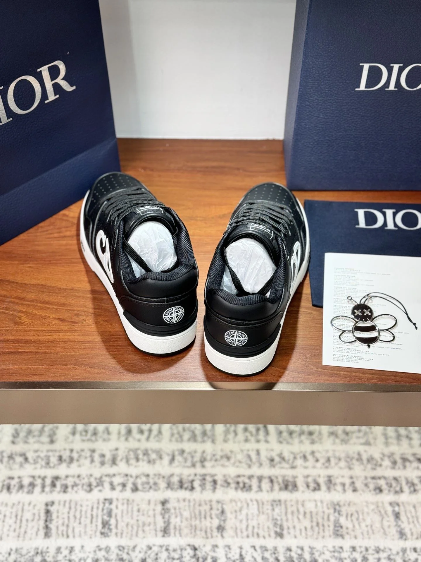 EyeCatching Christian Dior Sneaker 21067