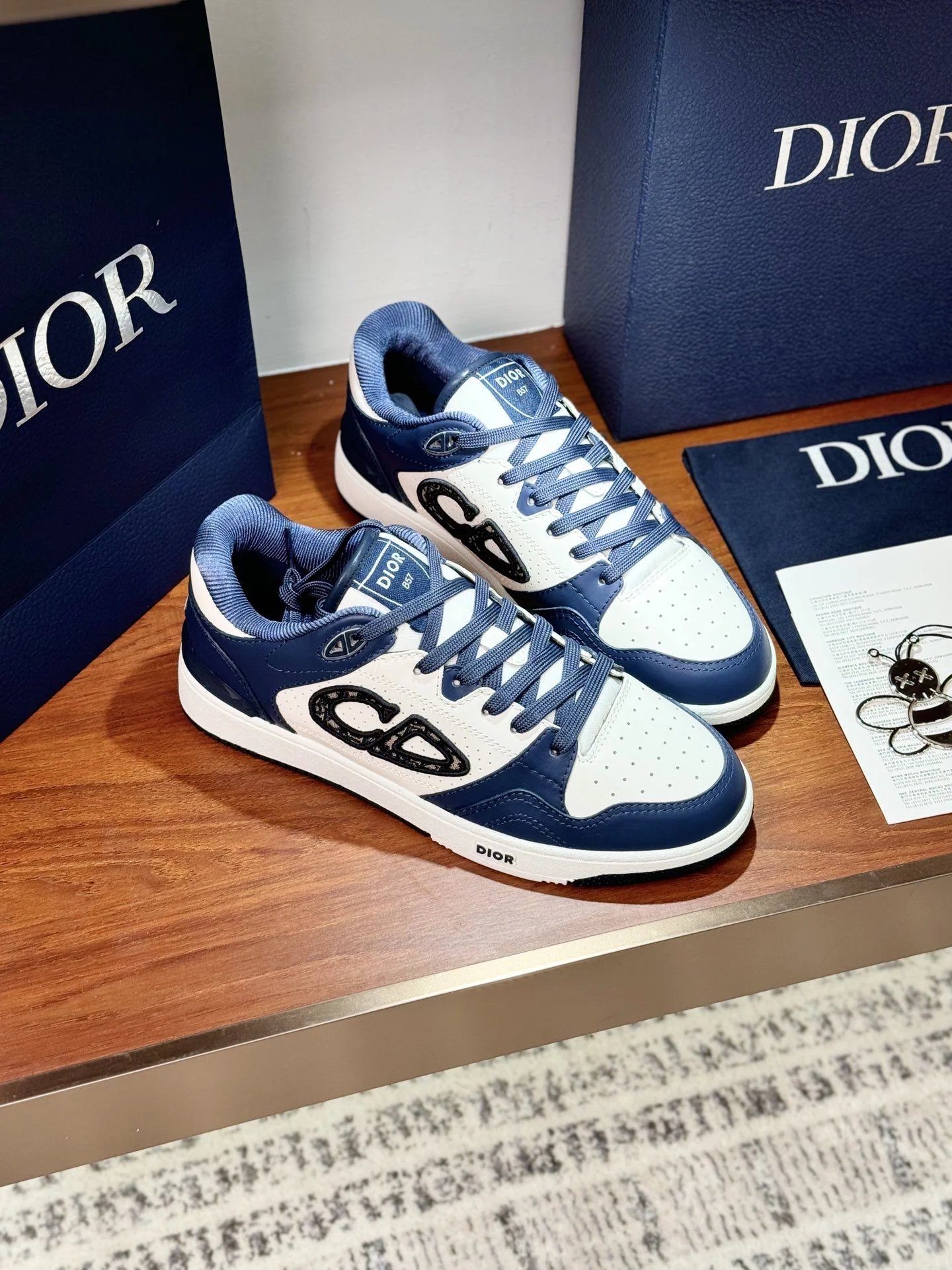 MultiPurpose Christian Dior Sneaker 21059