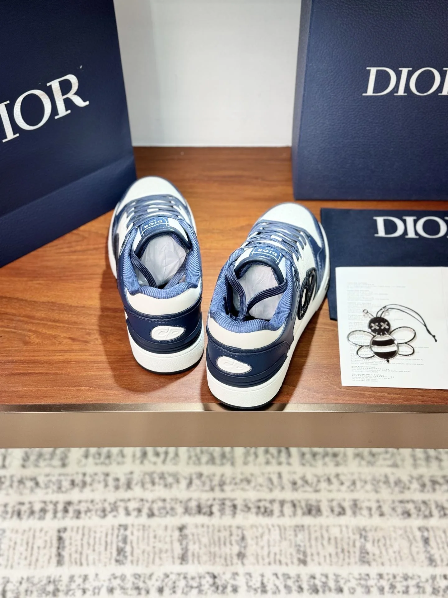 MultiPurpose Christian Dior Sneaker 21059