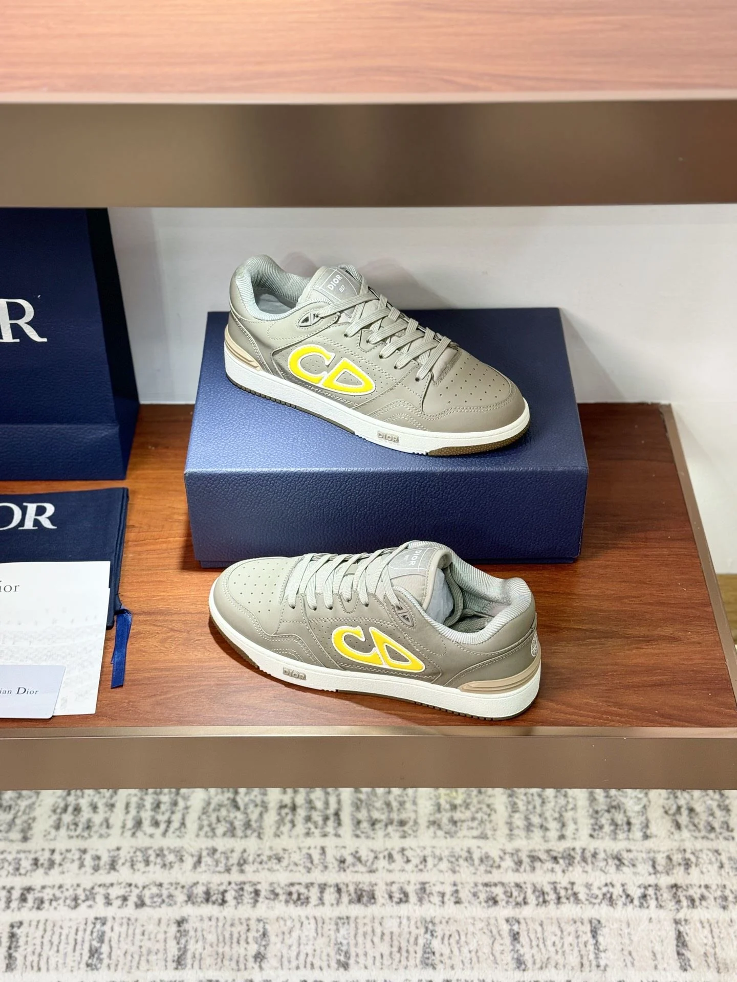 ZipUp Christian Dior Sneaker 21054