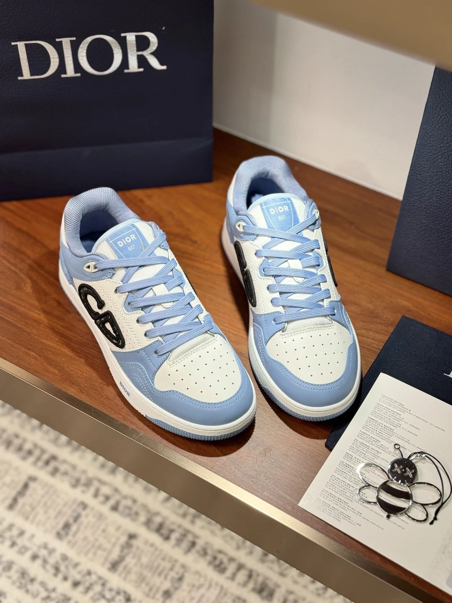 FlexibleFit Christian Dior Sneaker 21058