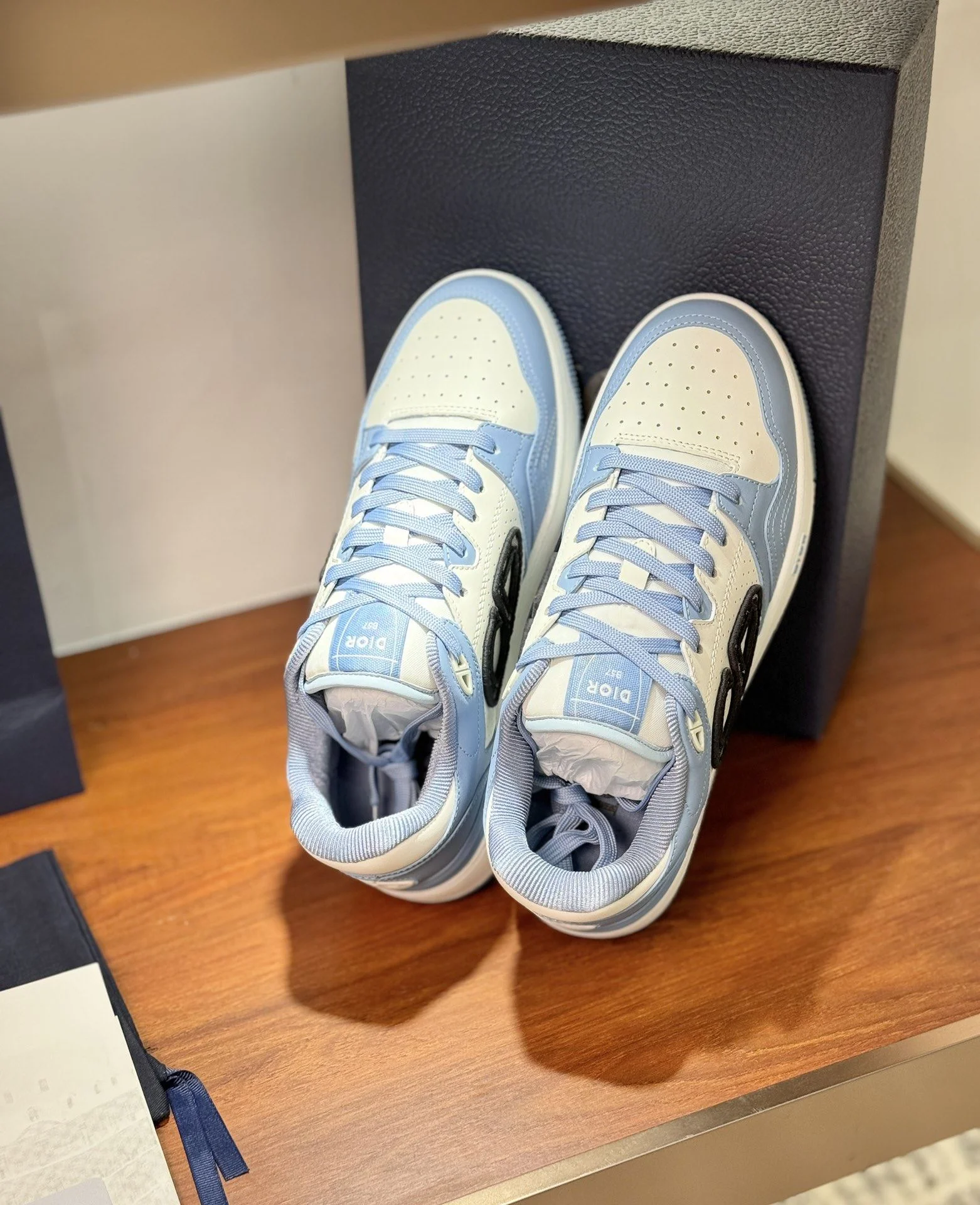 FlexibleFit Christian Dior Sneaker 21058