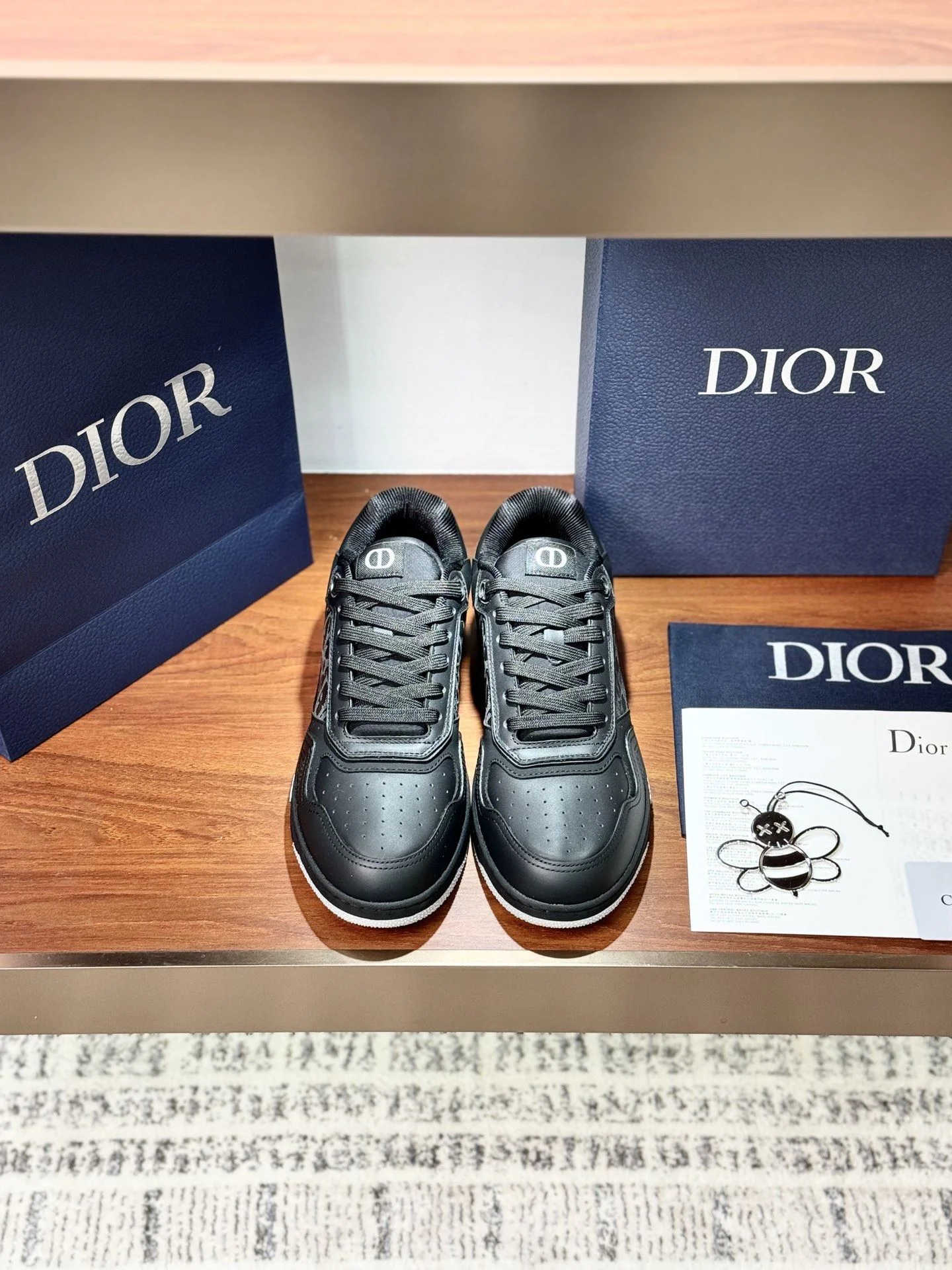 Packable Christian Dior Sneaker 21045