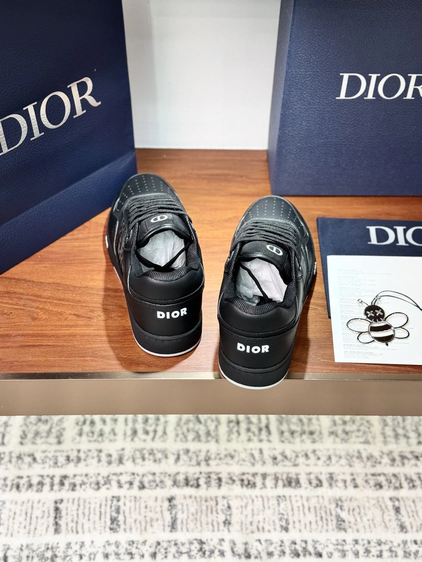 Packable Christian Dior Sneaker 21045